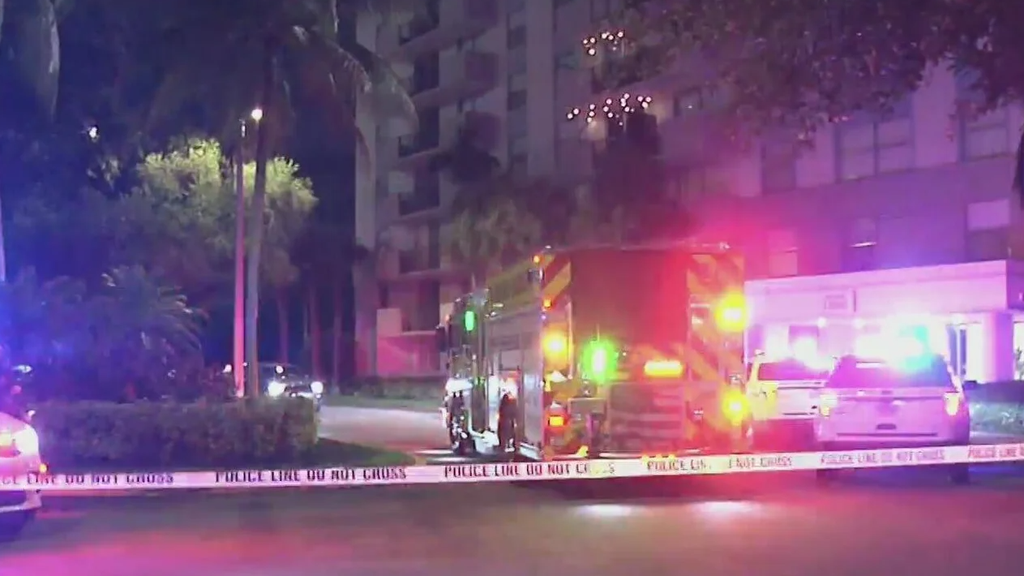 Man arrested in deadly North Miami abduction where witnesses saw suspects wearing "police" shirts — CBS Miami, Lake Mary Community news