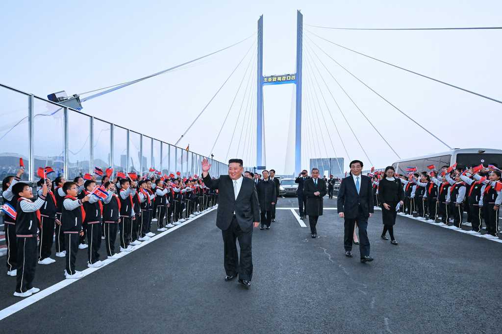 North Korean leader Kim Jong Un visits China to inaugurate a new cross-border bridge — WESH 2 Orlando, Lake Mary Community news