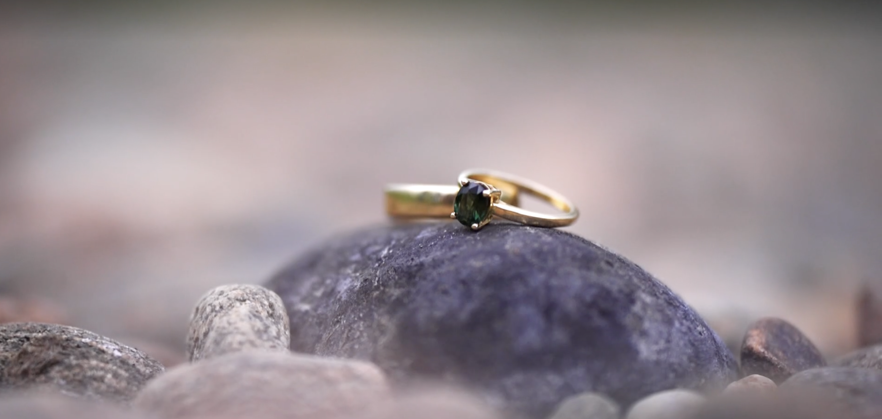 'I'm with the right guy': Man spends months panning for gold to craft engagement ring — Lake Mary Community news