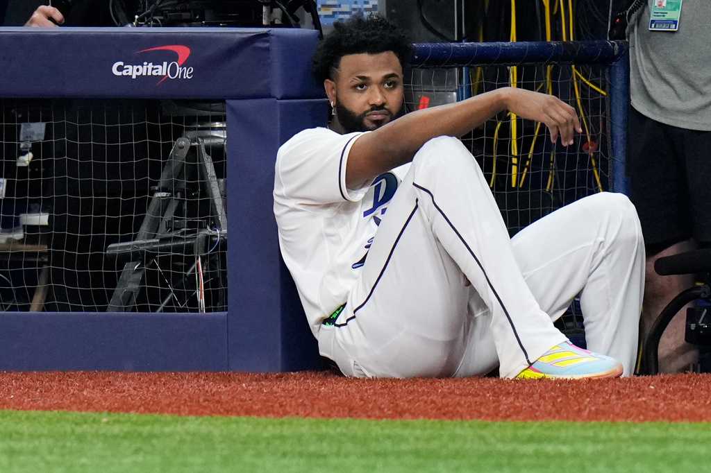 Rays give up 8 runs in single inning, lose 10-1 to Brewers in Game 3 of World Series — Lake Mary Sports news