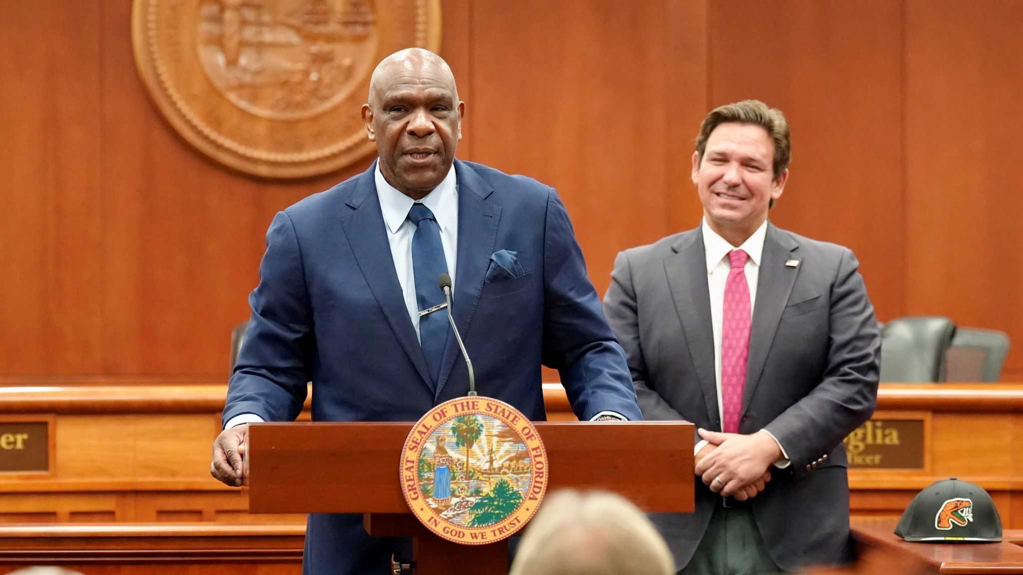 Florida Gov. Ron DeSantis honors baseball legend Andre Dawson — WESH 2 Orlando, Lake Mary Community news