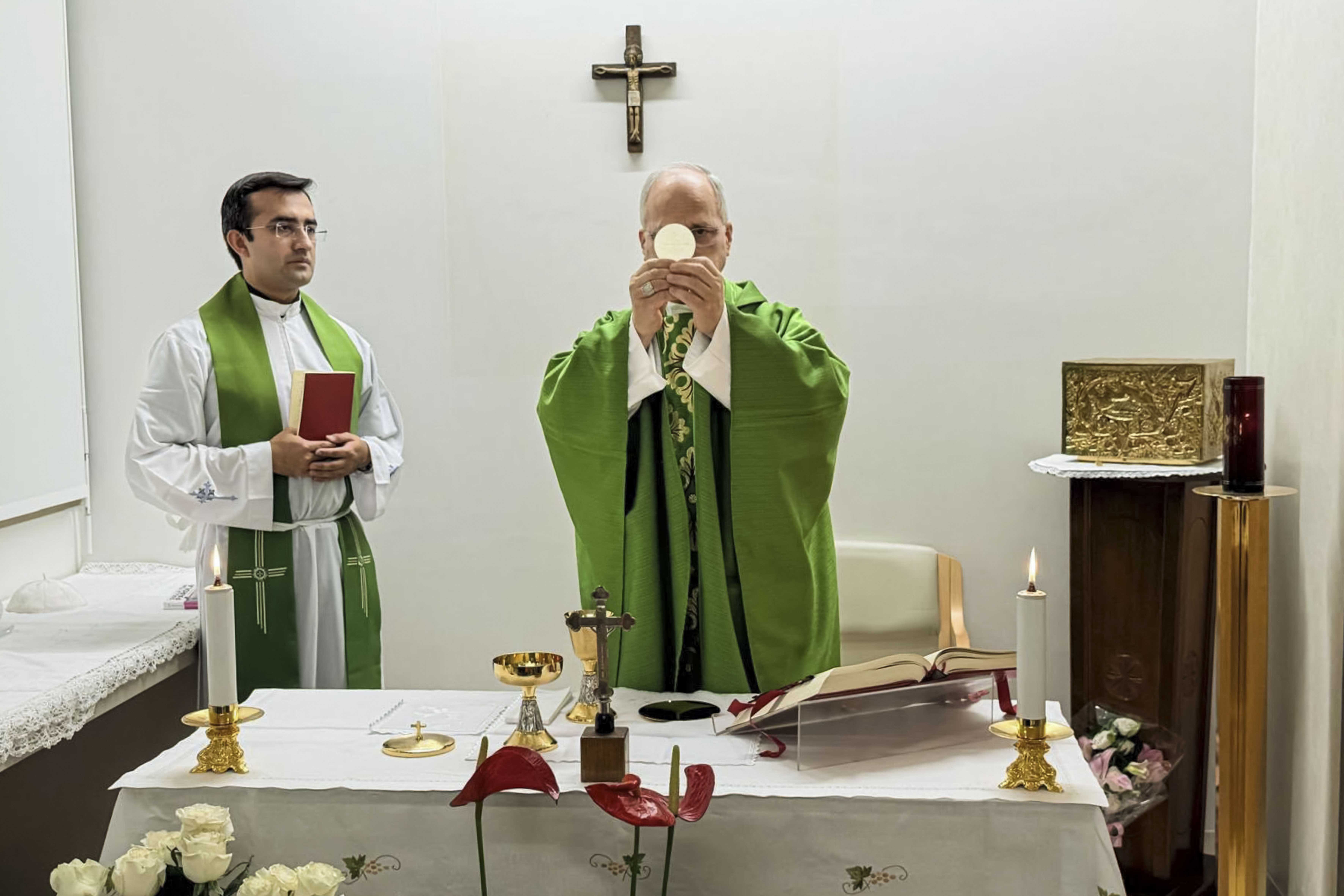 Vatican says Pope Leo to be released from hospital Saturday, 4 days after lung cancer surgery — WESH 2 Orlando, Lake Mary Health news
