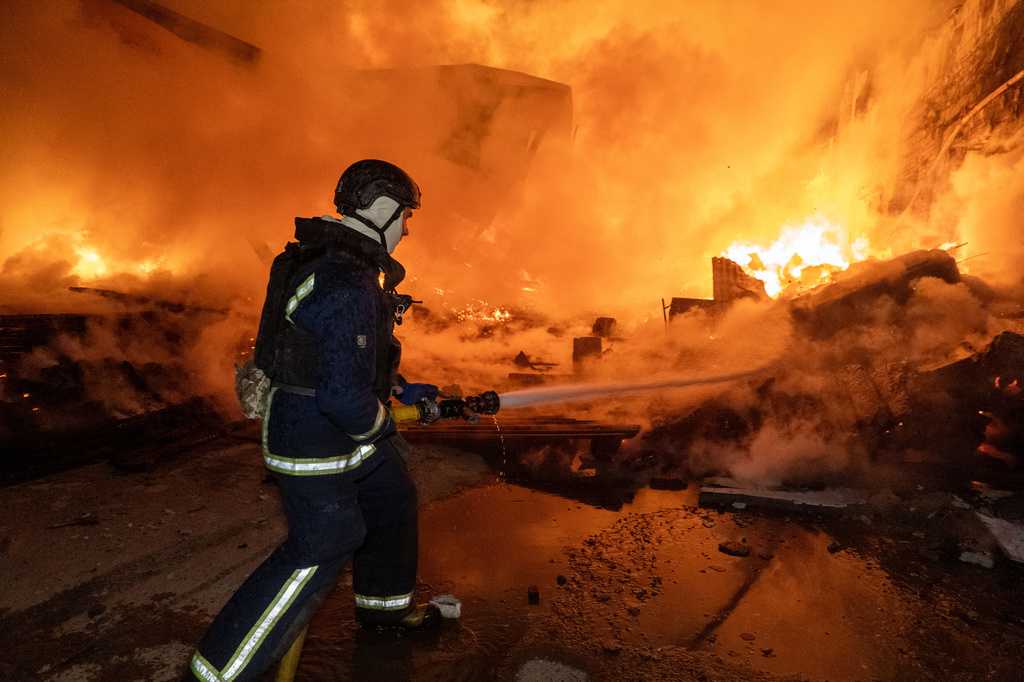 A ceasefire in a devastated Ukrainian city holds for its first 30 hours, officials say — Lake Mary Community news