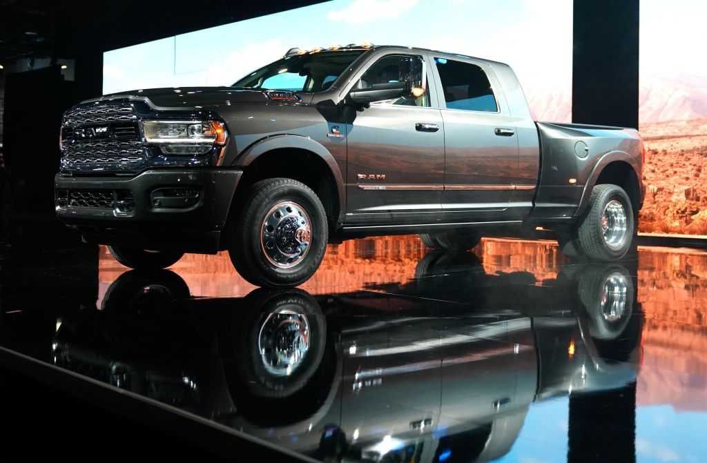 Chrysler issues massive recall for 265,000 vehicles over steering risk — WESH 2 Orlando, Lake Mary Community news