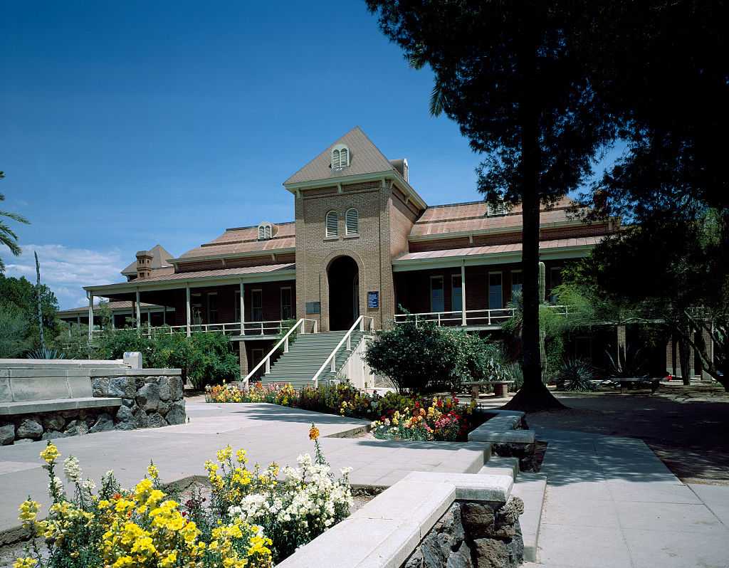 Fraternity suspended at University of Arizona after female student reported assault by 2 men — WESH 2 Orlando, Lake Mary Schools news
