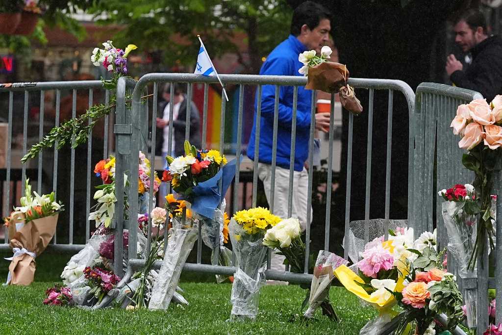 Man pleads guilty to federal hate crimes in deadly firebomb attack on Colorado demonstrators — Lake Mary Community news