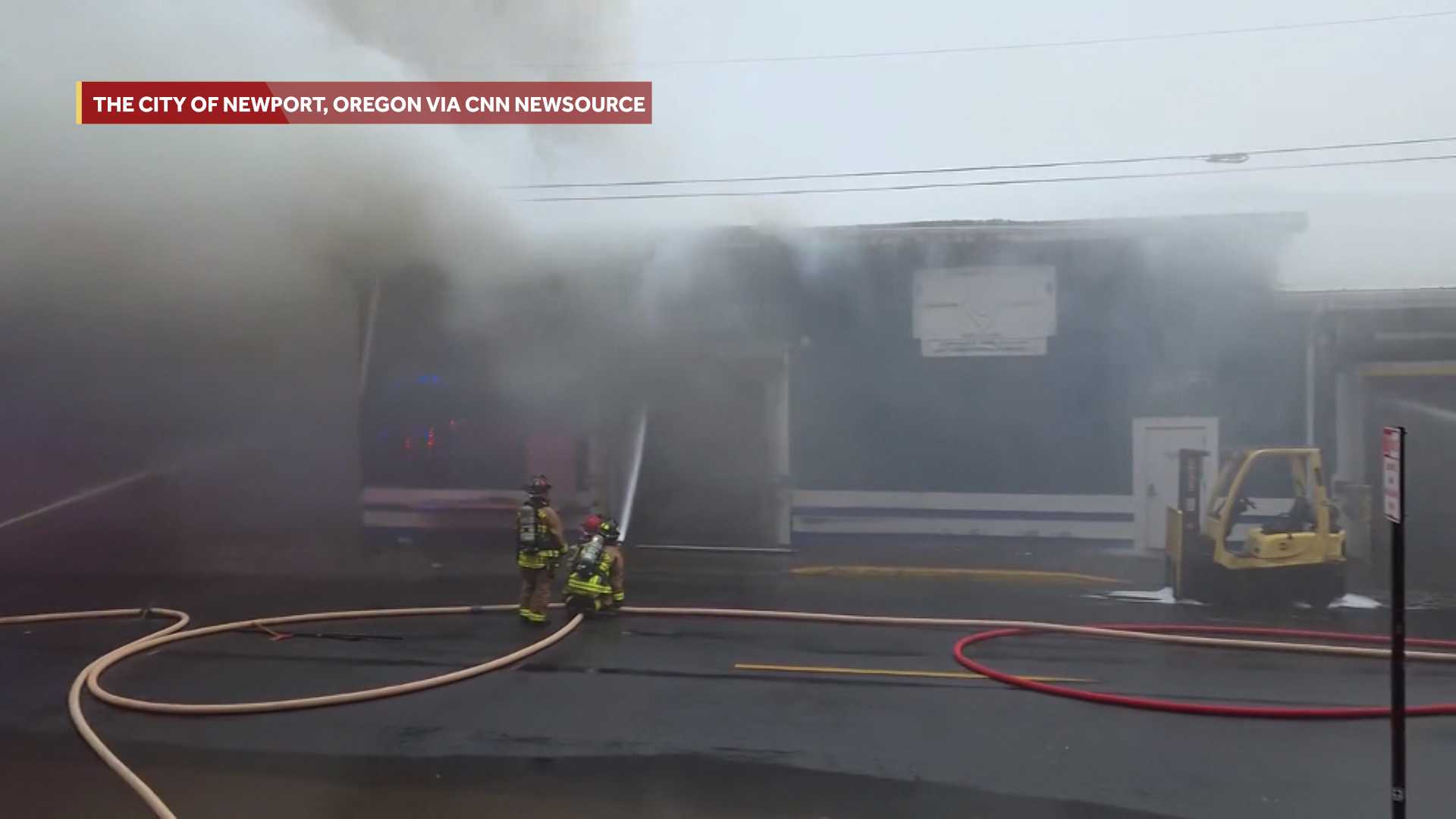 Possible ammonia contamination prompts evacuations after Oregon seafood plant fire, officials say β WESH 2 Orlando, Lake Mary Schools news