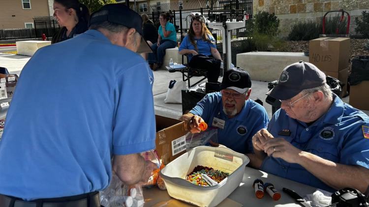 Kerrville collects 306 pounds of prescription drugs for safe destruction at take-back event — KENS 5 (San Antonio), Lake Mary Health news